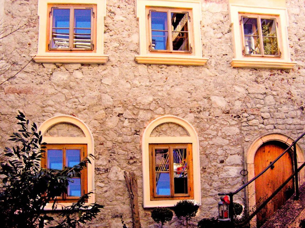 Living History (Adults Only) Apartman Hallstatt Kültér fotó